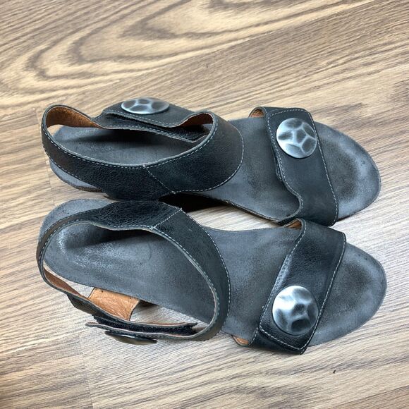 Taos Carousel 2 Floral Sandals Black Metallic Silver 38 USA 7 - 7.5 Wedge Sadals - Picture 9 of 13